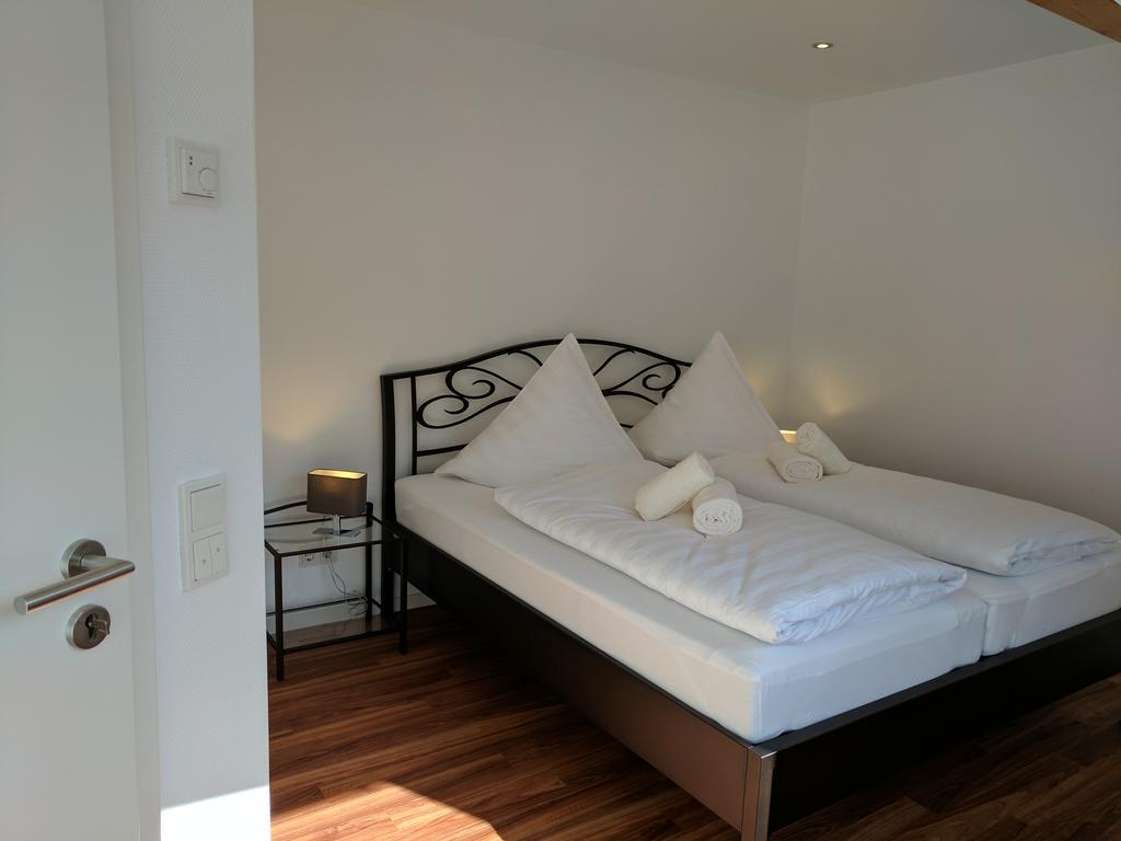 Ferienwohnung "Zum Klosterruinenblick" Kröv エクステリア 写真